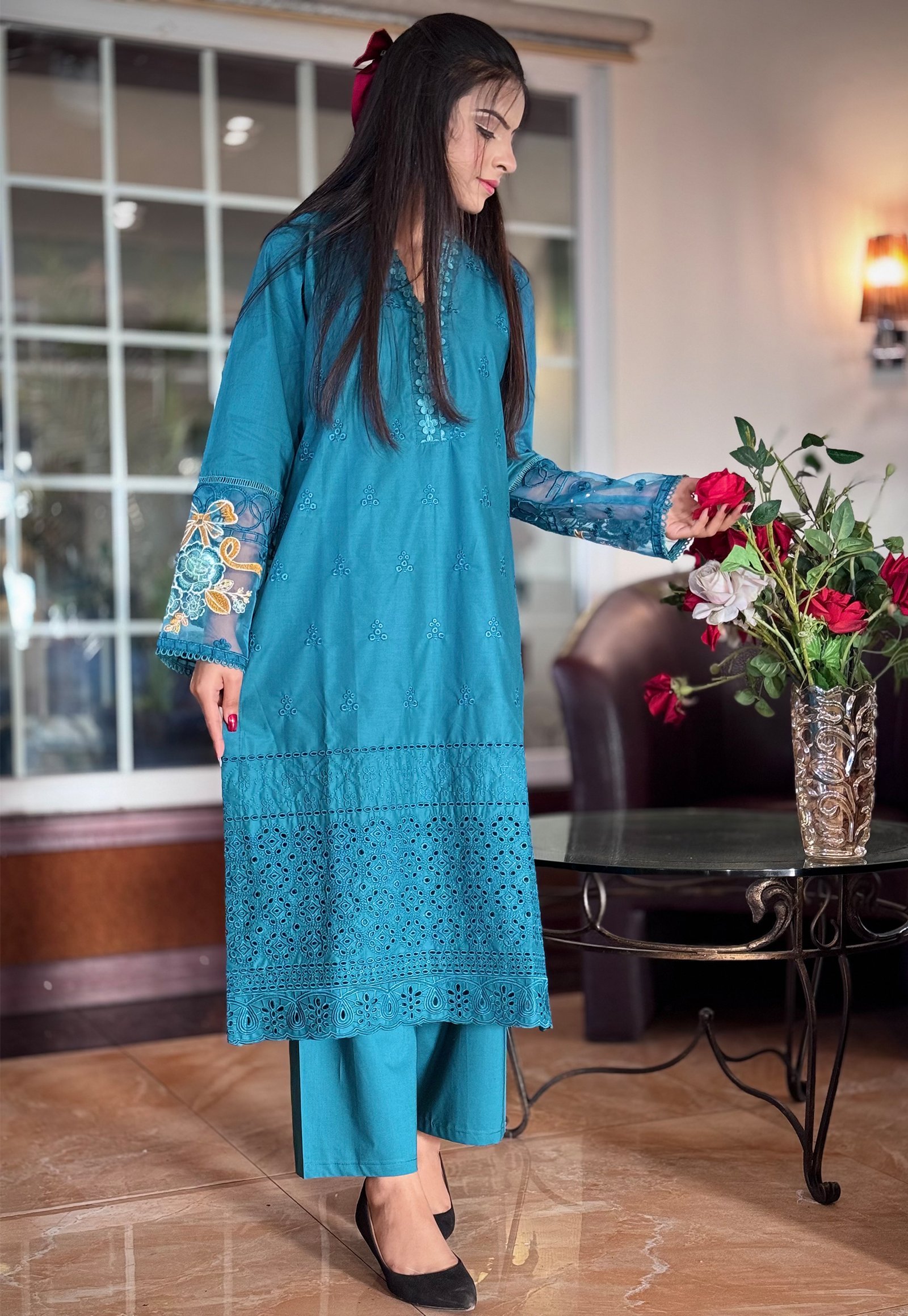 CHIKANKARI BLUE